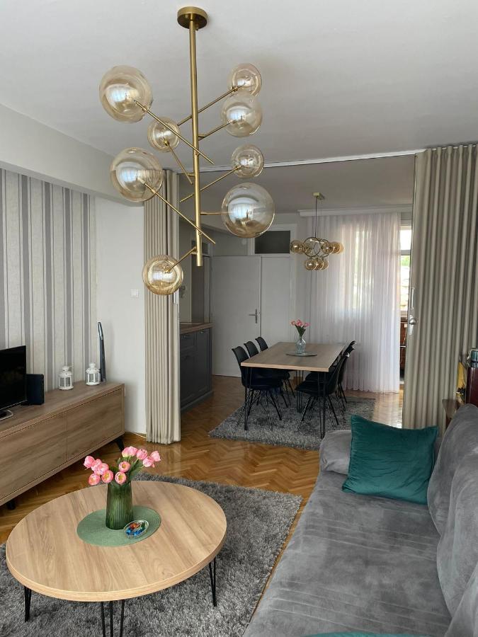 Apartman Filip Lux City Center Нови-Пазар Экстерьер фото